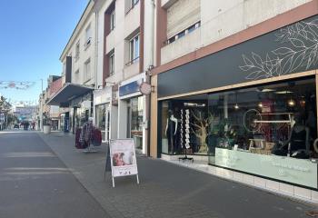 Location local commercial Saint-Nazaire (44600) - 50 m²