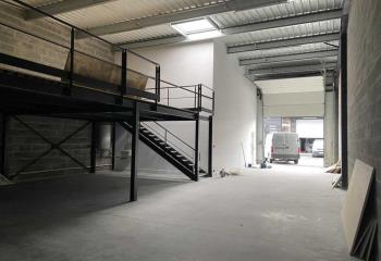 Location activité/entrepôt Ayguemorte-les-Graves (33640) - 272 m²