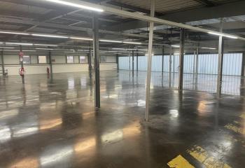 Location entrepôts 1000 m² non divisibles à Bordeaux - 33000