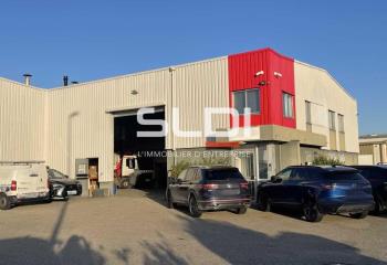 Location activité/entrepôt Chassieu (69680) - 842 m²