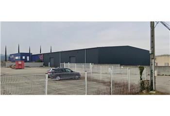 Location activité/entrepôt Châteauneuf-du-Rhône (26780) - 400 m² à Châteauneuf-du-Rhône - 26780