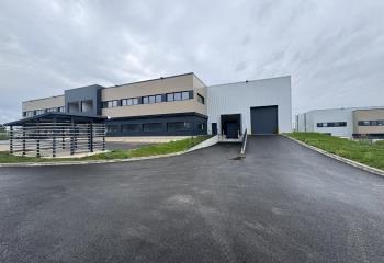 Location activité/entrepôt Colombier-Saugnieu (69124) - 3853 m²