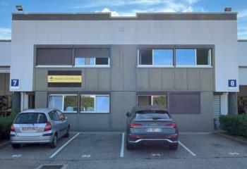 Location activité/entrepôt Décines-Charpieu (69150) - 887 m²