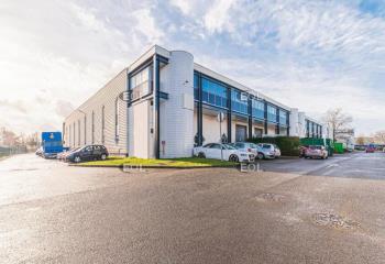 Location activité/entrepôt Élancourt (78990) - 382 m²