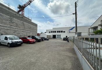 Location activité/entrepôt Floirac (33270) - 595 m²