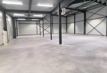 Location entrepots 401 m² non divisibles