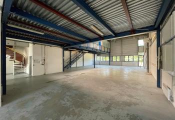 Location activité/entrepôt Fresnes (94260) - 459 m²