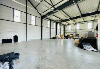 Location activité/entrepôt Genas (69740) - 332 m²