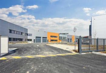 Location activité/entrepôt Grigny (91350) - 837 m²