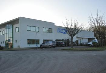 Location activité/entrepôt La Crèche (79260) - 5340 m²