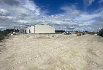 Location activité/entrepôt La Trinité-de-Thouberville (27310) - 1500 m² à La Trinité-de-Thouberville - 27310