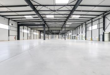 Location PME-PMI 1060 m² divisibles au Bourget - 93350