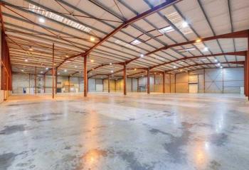 Location activité/entrepôt Les Echets (01700) - 3603 m²