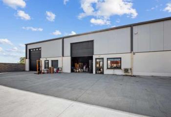 Location activité/entrepôt Limours (91470) - 251 m² à Limours - 91470