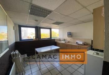 Location activité/entrepôt Marseille 15 (13015) - 790 m² à Marseille 15 - 13015