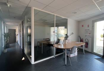 Location activité/entrepôt Martillac (33650) - 420 m²