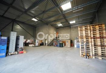 Location activité/entrepôt Meyzieu (69330) - 350 m²