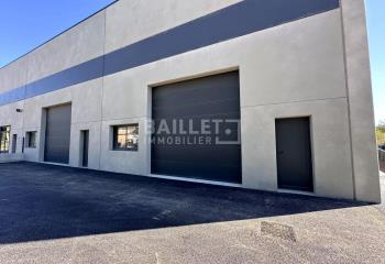 Location activité/entrepôt Montauroux (83440) - 166 m²