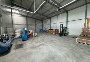 Location activité/entrepôt Montélier (26120) - 240 m²