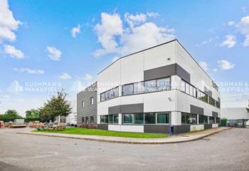 Location activité/entrepôt Montigny-le-Bretonneux (78180) - 2361 m² à Montigny-le-Bretonneux - 78180