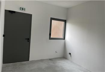Location activité/entrepôt Montluel (01120) - 138 m²