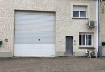 Location entrepots 303 m² divisibles à partir de 213 m²