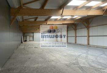 Location activité/entrepôt Noyal-Châtillon-sur-Seiche (35230) - 450 m² à Noyal-Châtillon-sur-Seiche - 35230