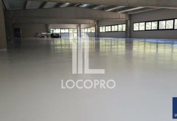 Location activité/entrepôt Peymeinade (06530) - 578 m²