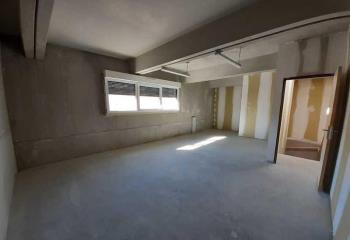 Location activité/entrepôt Pompignac (33370) - 227 m²