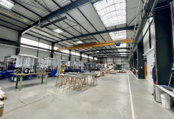 Location activité/entrepôt Saint-Étienne-du-Rouvray (76800) - 2254 m² à Saint-Étienne-du-Rouvray - 76800