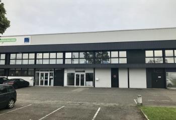 Location activité/entrepôt Saint-Étienne-du-Rouvray (76800) - 1208 m² à Saint-Étienne-du-Rouvray - 76800