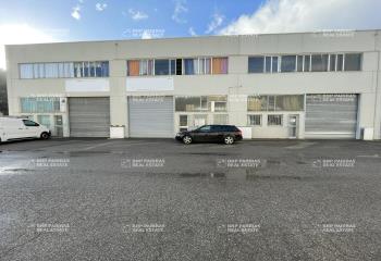 Location Activité 1247 m² non divisibles à Saint-Jeannet - 06640