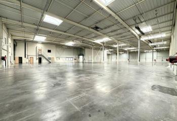 Location activité/entrepôt Saint-Priest (69800) - 3506 m² à Saint-Priest - 69800