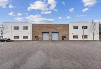 Location activité/entrepôt Saint-Priest (69800) - 1990 m²