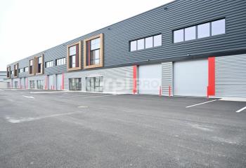 Location activité/entrepôt Saint-Quentin-Fallavier (38070) - 298 m²