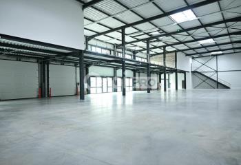 Location activité/entrepôt Saint-Quentin-Fallavier (38070) - 274 m²