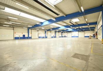 Location activité/entrepôt Saint-Quentin-Fallavier (38070) - 2145 m²