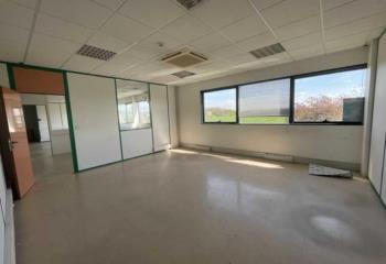 Location entrepots 925 m² divisibles à partir de 435 m² à Taverny - 95150