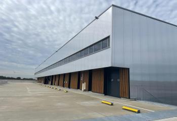 Location PME-PMI 9589.3 m² divisibles à Tremblay-en-France - 93290