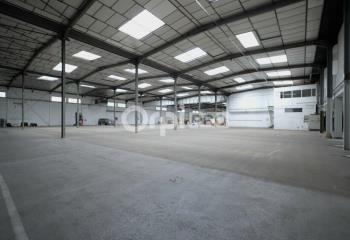 Location activité/entrepôt Vaulx-en-Velin (69120) - 3260 m² à Vaulx-en-Velin - 69120