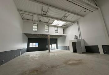 Location activité/entrepôt Vaux-le-Pénil (77000) - 600 m²