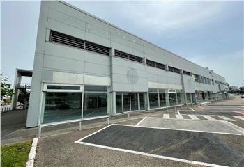 Location activité/entrepôt Vénissieux (69200) - 2790 m² à Vénissieux - 69200