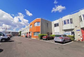 Location activité/entrepôt Villejuif (94800) - 368 m²