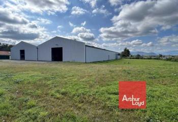 Location activité/entrepôt Villeneuve-de-Rivière (31800) - 2000 m²