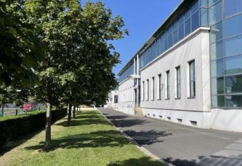 Location activité/entrepôt Villeneuve-la-Garenne (92390) - 1049 m² à Villeneuve-la-Garenne - 92390