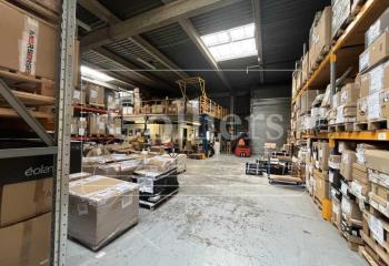 Location activité/entrepôt Vitrolles (13127) - 817 m²