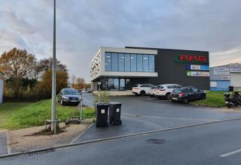 Location activité/entrepôt Yvrac (33370) - 342 m²