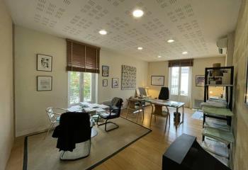 Bureau à vendre Bordeaux (33000) - 146 m²