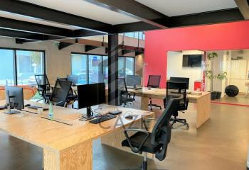 Bureau à vendre Bordeaux (33300) - 355 m² à Bordeaux - 33000