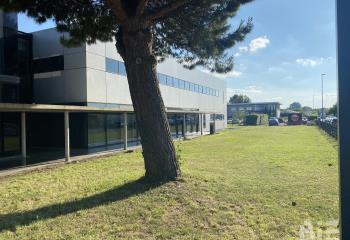 Bureau à vendre Bruges (33520) - 1267 m² à Bruges - 33520